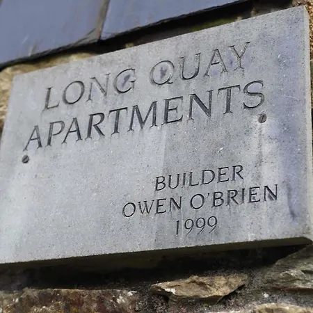 Long Quay Apartments, Clonakilty Extérieur photo
