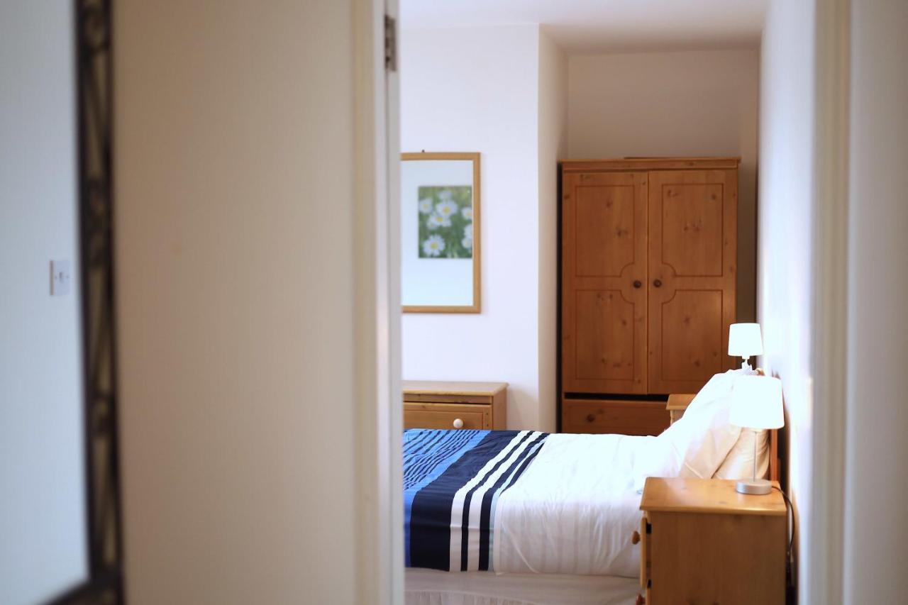 Long Quay Apartments,