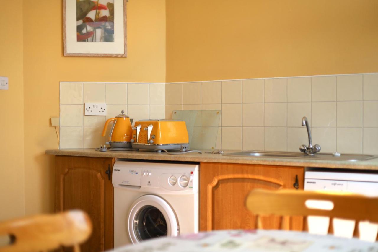 Long Quay Apartments, *